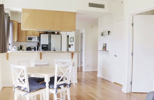 Pacific Terrace Condo | Views, Upgraded 2b 2b Corner unit, In Downtown SD Gaslamp