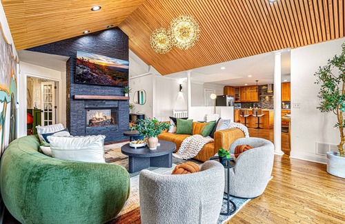 Candler House | VIEWS w/Sauna+Hot Tub+Firepit+Gameroom+15minAVL