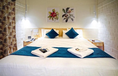 Ninnimamidi Hotel | Vihar Holiday Resorts