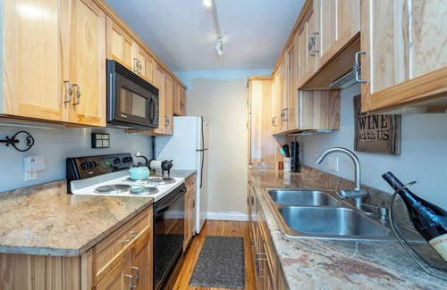 Telluride Cottage | Viking Lodge 103 by Avantstay Stunning Condo, Near Ski Lift