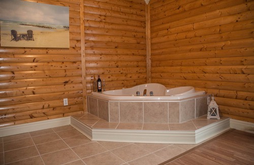 Terra Nova Hotel | Viking Lodge Motel