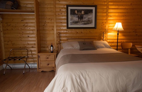 Terra Nova Hotel | Viking Lodge Motel