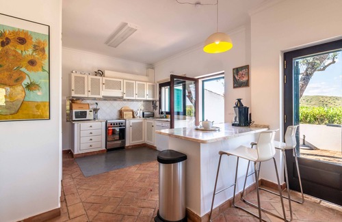 Corte Vidreiro Villa | Villa Eiras Altas by Portucasa