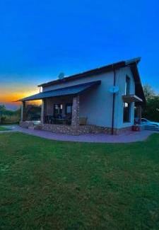 Grosi House | Vila Catalina