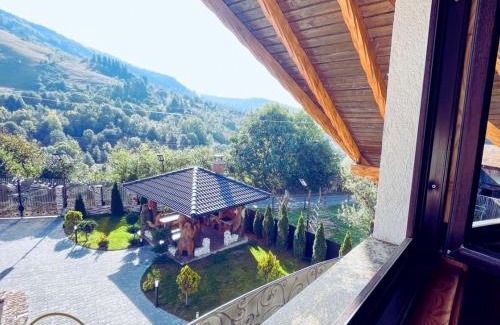 Tesila House | Vila Costi