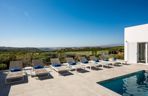 Silves Villa | Vila Dria: modern luxury in the best part of the Algarve
