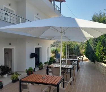 Ksamil Apartment | Vila Ervin Second Floor