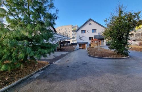 Bezigrad District Apartment | Vila Lastovka