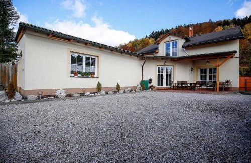 Svoboda nad Upou Villa | Vila Lumina