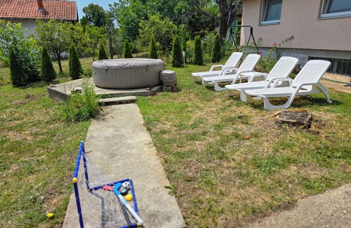 Petrovaradin House | Vila Nera Banstol cottage