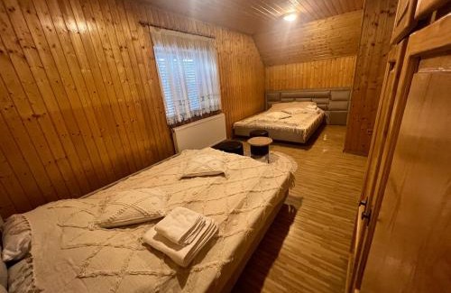 Lupeni Cabin | Vila Rustik Straja