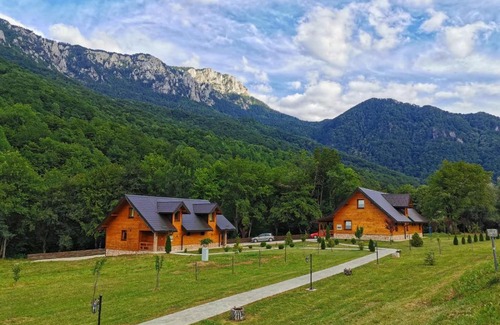 Tjentiste Apartment | Vila "Volujak"