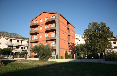Maini Apartment | VilaElenaMarko