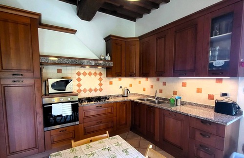 Castelnuovo di Garfagnana Villa | Villa with private pool, terrace and garden, WIFI!