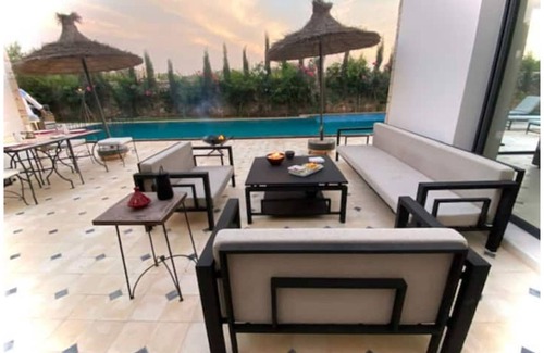 Ghazoua Villa | Villa à Essaouira, Personnel Inclus, Piscine 28°
