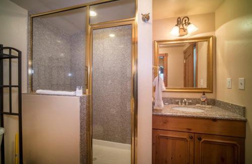 Zermatt House | Villa 1 Bedroom 1 Bathroom Full Kitchen