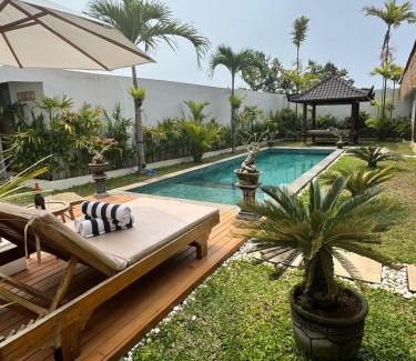 Ungasan Villa | Villa 10 Rose Bali 3BR Luxury