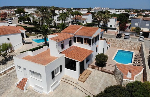 Los Delfines Villa | Villa 11 people + Pool + Barbecue + Descent to the beach