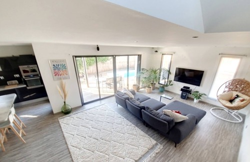 Saint-Jean-de-Vedas Villa | Villa 140m2 15 minutes from beaches and downtown Montpellier