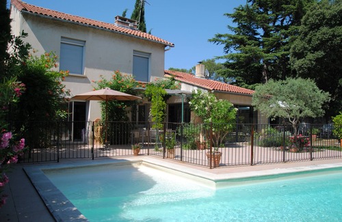 Villeneuve-les-Avignon House | Villa 160m2 with secure pool, 3 bedrooms, 5min from Avignon