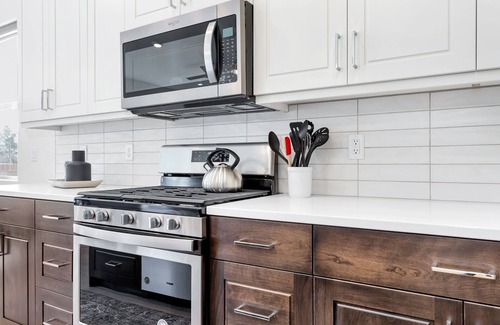 Bloomington Condo | Villa 19 -Luxury Villa Pool and Hot Tub, Pickleball
