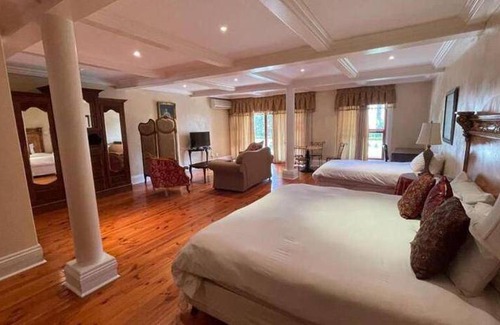 Pretoria Villa | Villa ∙ 20 bedrooms ∙ 30 guests