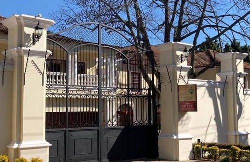 Pretoria Villa | Villa ∙ 20 bedrooms ∙ 30 guests