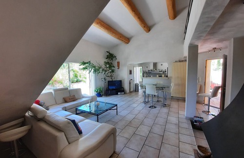 Cadolive Villa | Villa 250 m2 on 4000 m2 of pine forest, swimming pool
