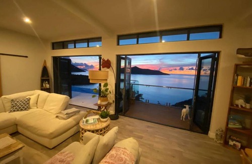 Other Islands Villa | Villa ∙ 3 bedrooms ∙ 6 guests