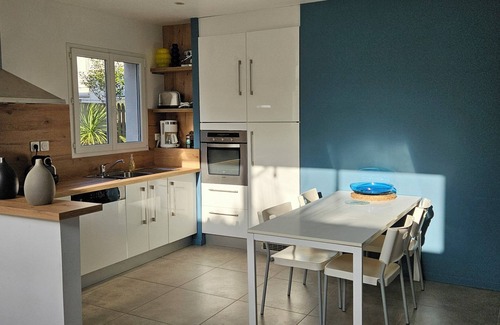 Sete Villa | Villa 300m beach- Pool-air conditioning -8 bike-wifi-garden -Rooftop with view