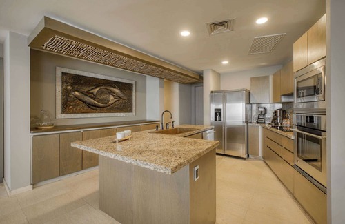 La Paz Villa | Villa 3BR Ocean View & Jacuzzi at Vistamar