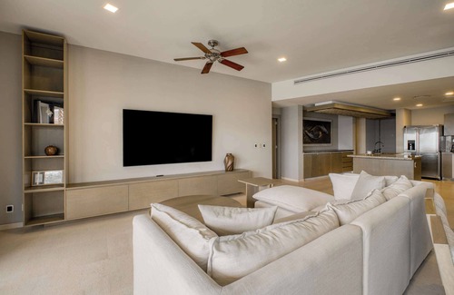 La Paz Villa | Villa 3BR Ocean View & Jacuzzi at Vistamar