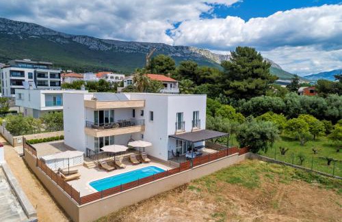Kastel Sucurac Apartment | Villa 3D by the Sea with pool and included breakfast