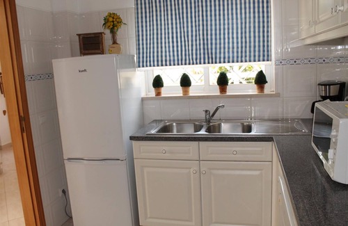 Areias de Sao Joao House | Villa 4+1 persons, near beach and Albufeira center, WiFi, BBQ, A/C, swimming pool