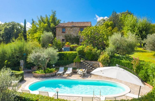 Montegabbione Villa | Villa ∙ 4 bedrooms ∙ 9 guests