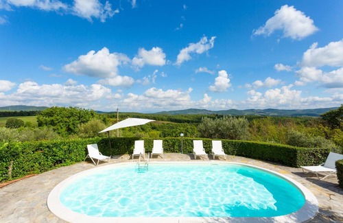 Montegabbione Villa | Villa ∙ 4 bedrooms ∙ 9 guests
