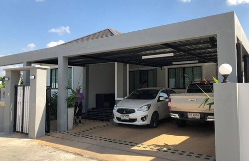 Ban Waen House | Villa 49 Luxury 4BR Chiang Mai