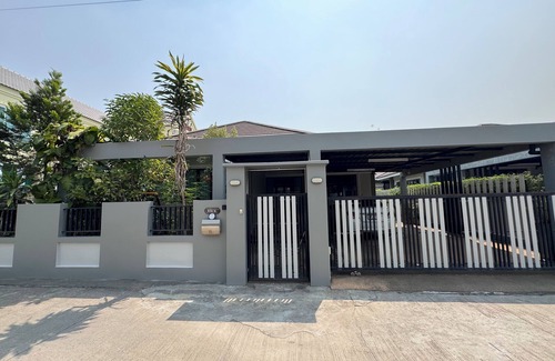 Ban Waen House | Villa 49 Luxury 4BR Chiang Mai