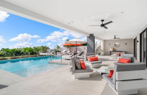 Weston Villa | Villa ∙ 5 bedrooms ∙ 10 guests