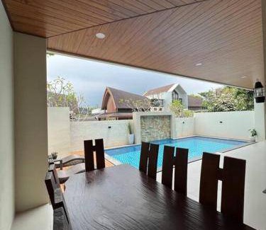 Ciawi Villa | Villa ∙ 5 bedrooms ∙ 16 guests