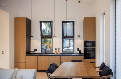 Sivota Villa | Villa ∙ 5 bedrooms ∙ 10 guests