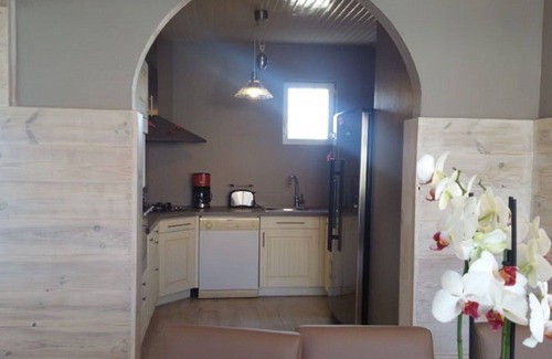 Saint-Martin-de-Re House | Villa 6-8 Personnes - Jacuzzi - 100m des Commerces - 1000m de la Plage - Parking