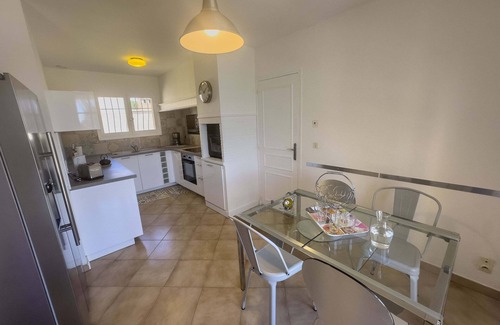 Bessan Villa | Villa 6p CLIM Big Swimming pool PRIVE salt Heated WIFI sea 8km
