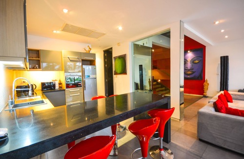 Patong Villa | Villa 8 oceanfront pool villa
