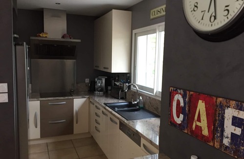 Les 3 Ponts Villa | VILLA 8 SLEEPING 175m2 HAB. + POOL + GARRIGUES LAND