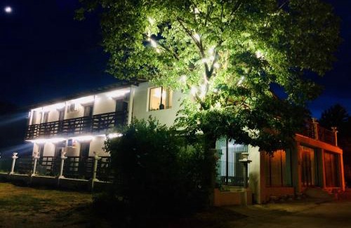 Shkorpilovtsi Hotel | Villa Adrian
