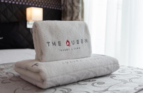 Neudorf-Weimershof Apartment | VILLA ADRIANA-The Queen Apartments Luxury Living