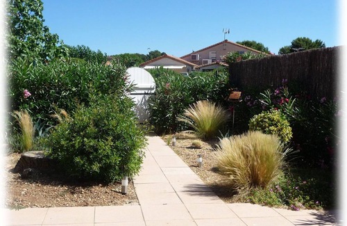 Vic-la-Gardiole Villa | Villa AdrYvone 2 * T3, air-conditioned, 3 km from the sea, between Sète and Montpellier