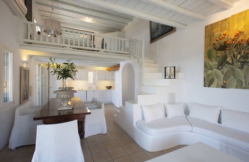 Paraga Villa | Villa Aerie · Villa Aerie - Sweeping sea views, ec