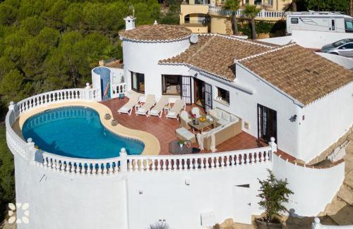 Cumbre del Sol Villa | Villa Aguila by Abahana Villas